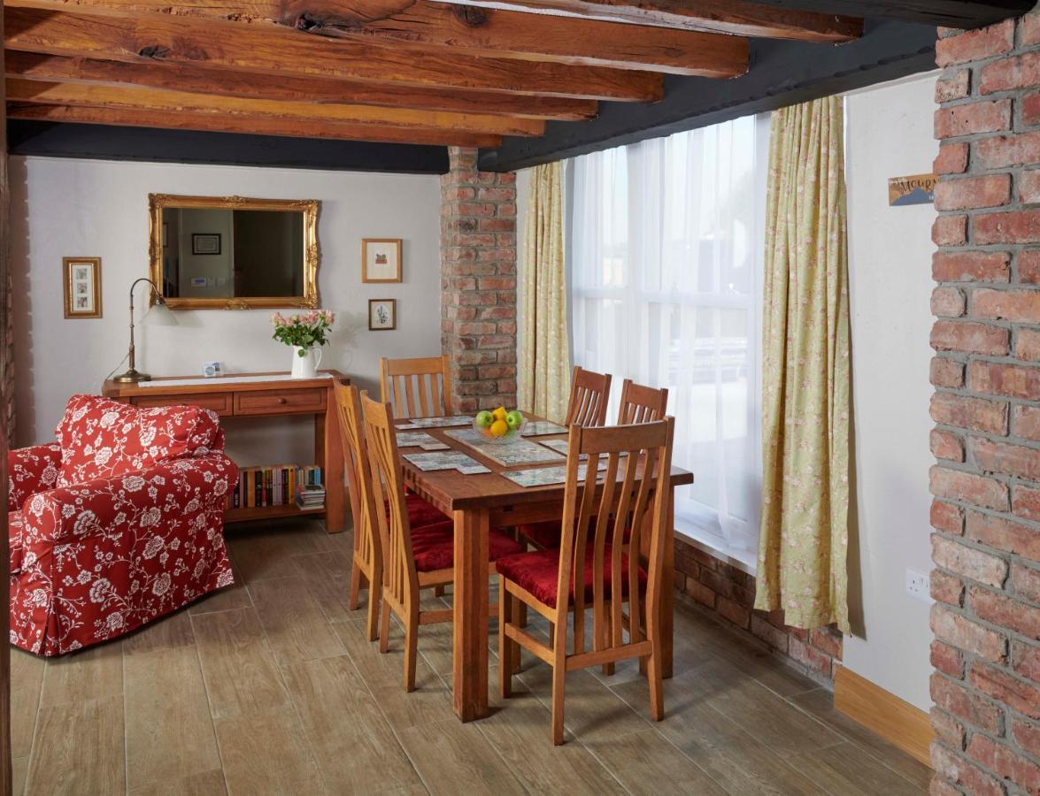 Ballykeel Farm, Mourne Mountains Ballymartin エクステリア 写真